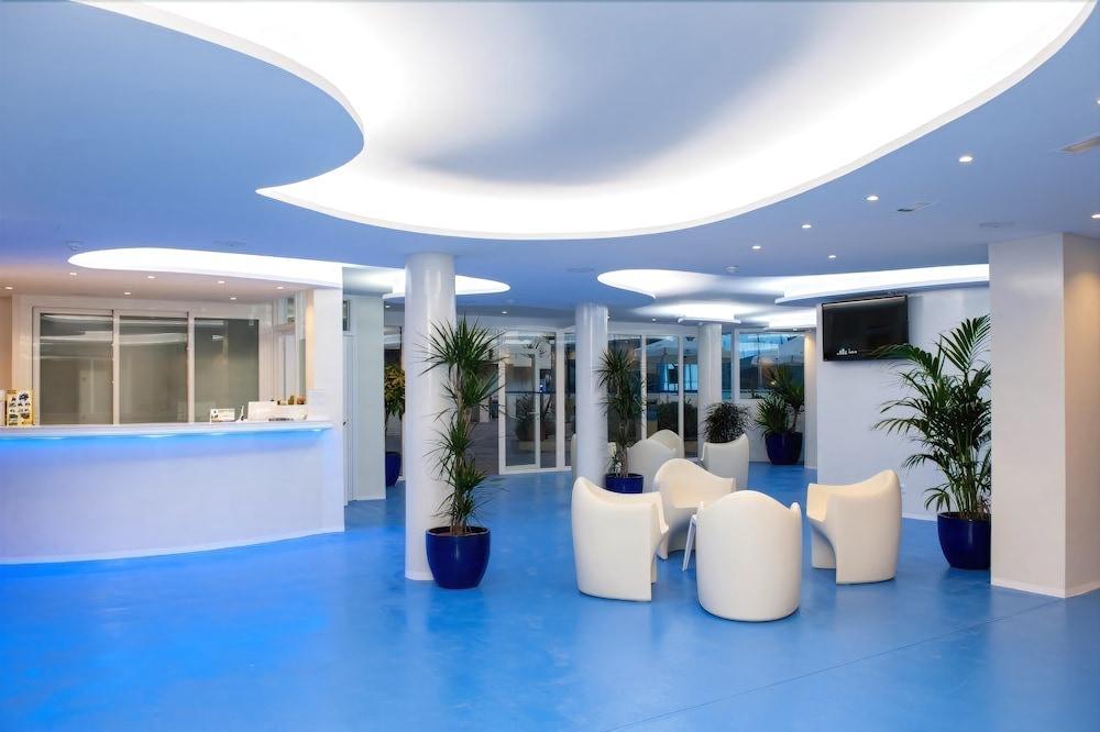 Apartamentos Bora Bora - Adults Only Playa d'en Bossa Luaran gambar