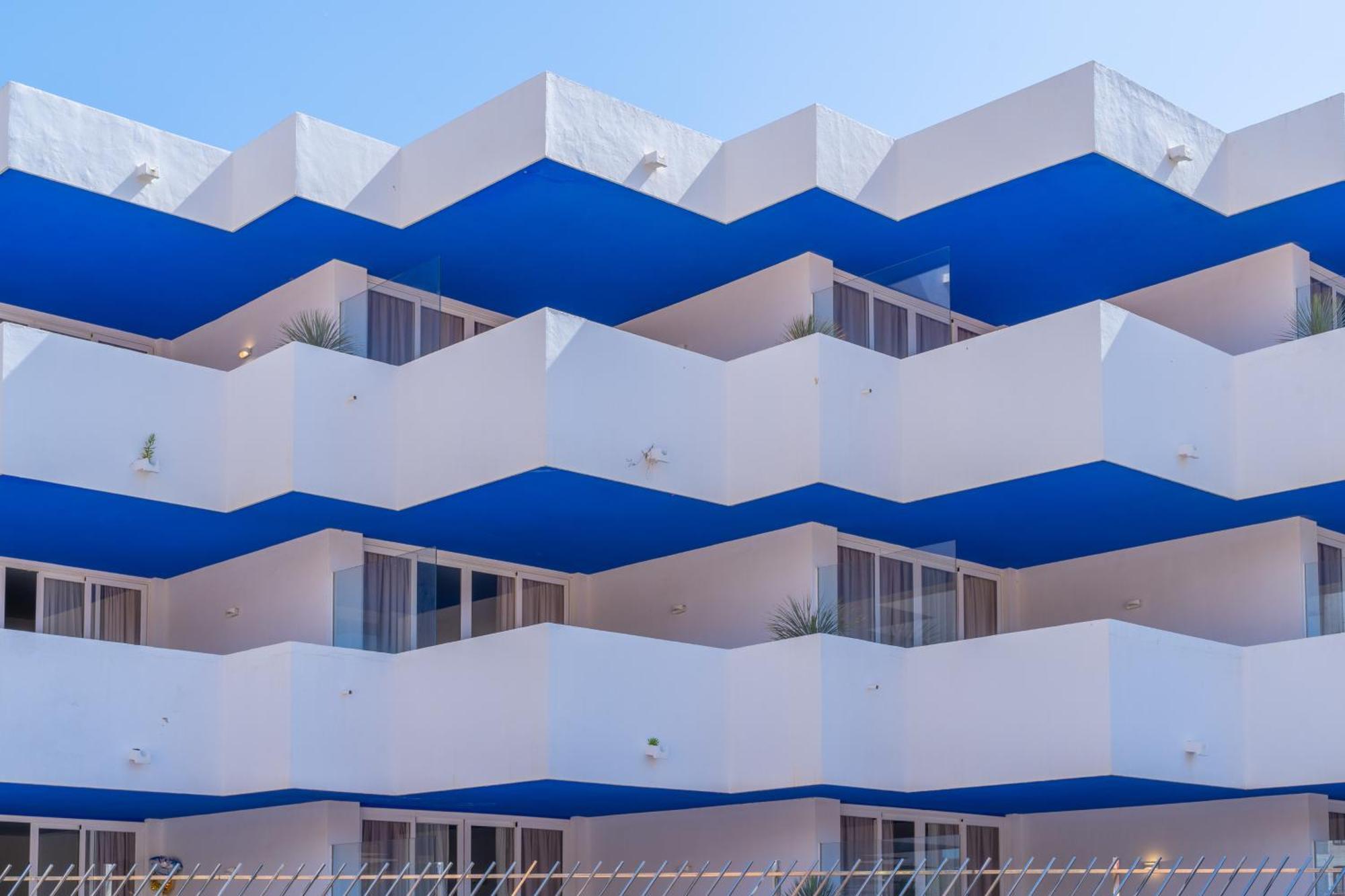 Apartamentos Bora Bora - Adults Only Playa d'en Bossa Luaran gambar