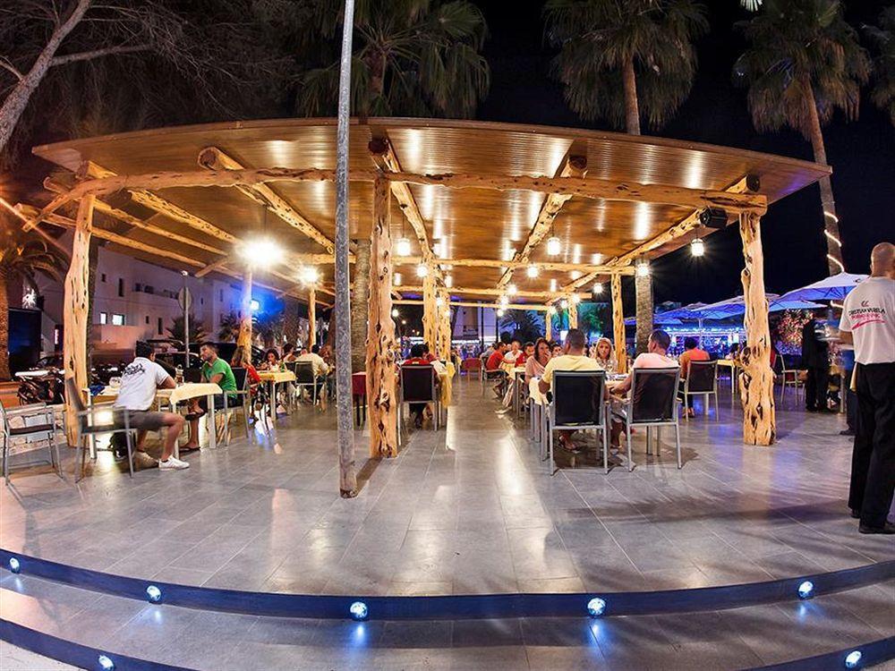 Apartamentos Bora Bora - Adults Only Playa d'en Bossa Luaran gambar