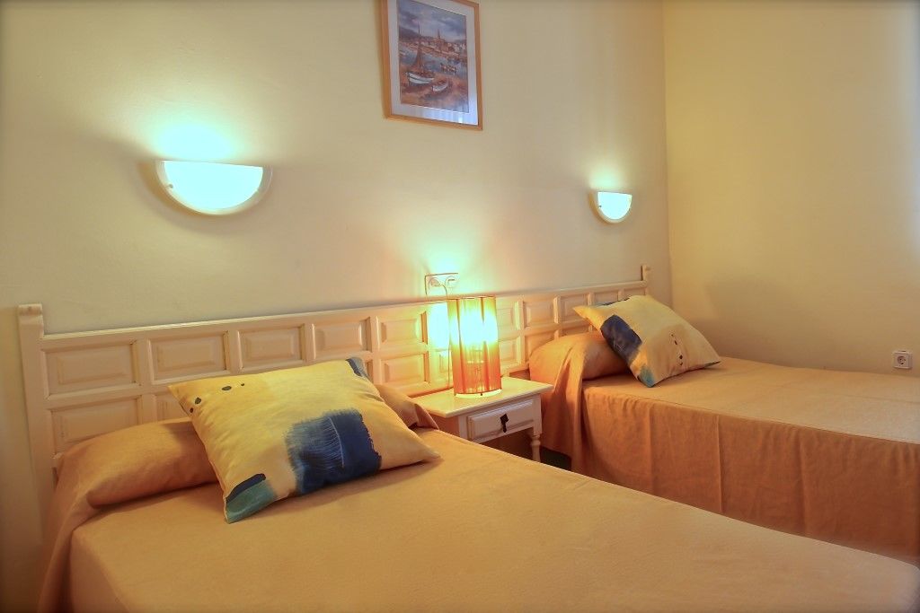 Apartamentos Bora Bora - Adults Only Playa d'en Bossa Luaran gambar