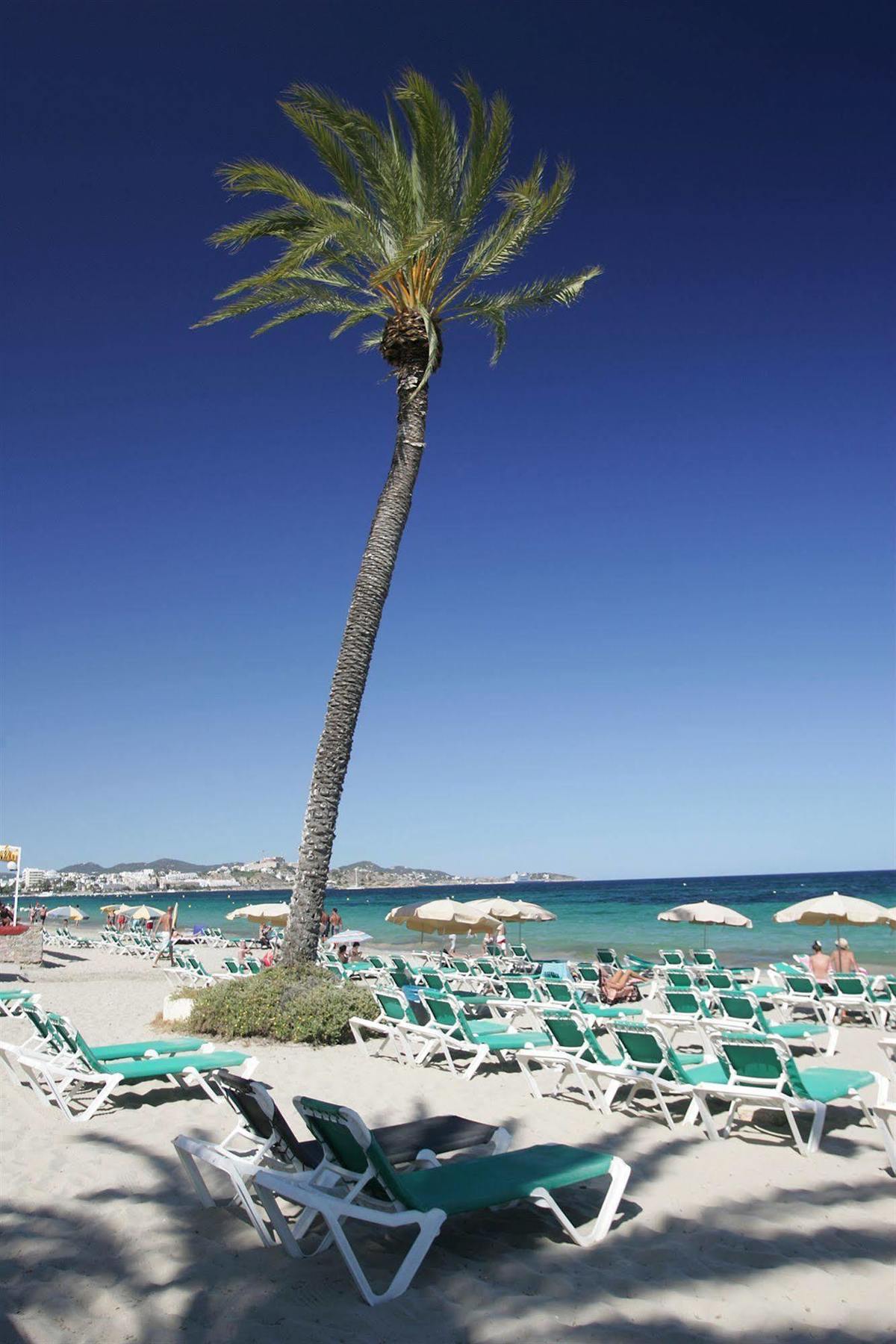 Apartamentos Bora Bora - Adults Only Playa d'en Bossa Luaran gambar