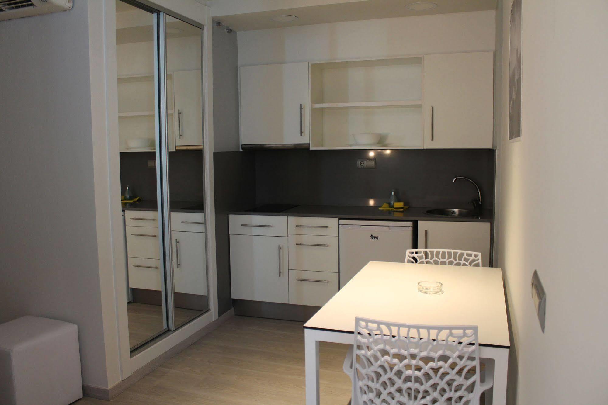 Apartamentos Bora Bora - Adults Only Playa d'en Bossa Luaran gambar